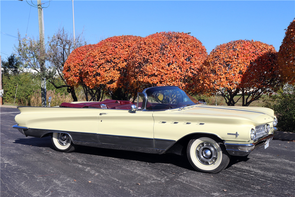 1960 BUICK ELECTRA 225 CONVERTIBLE - Front 3/4 - 212957