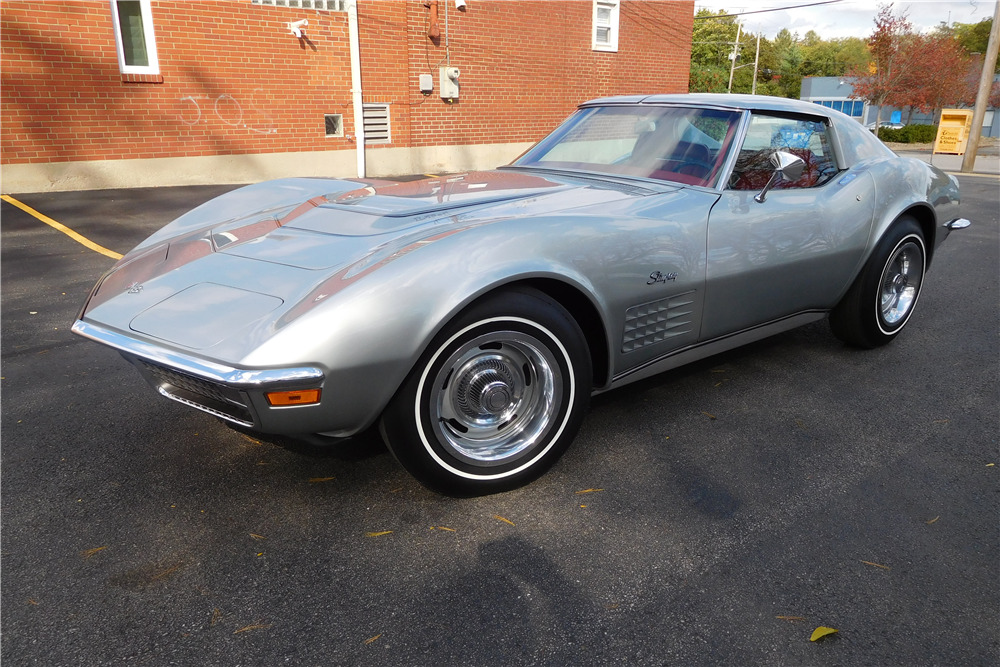1970 CHEVROLET CORVETTE 350/370 - Front 3/4 - 213001