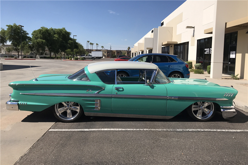 1958 CHEVROLET IMPALA - Side Profile - 213033