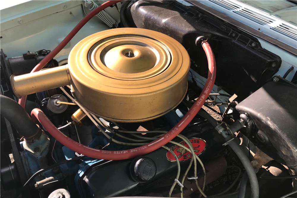 1960 CHRYSLER WINDSOR CONVERTIBLE - Engine - 213077