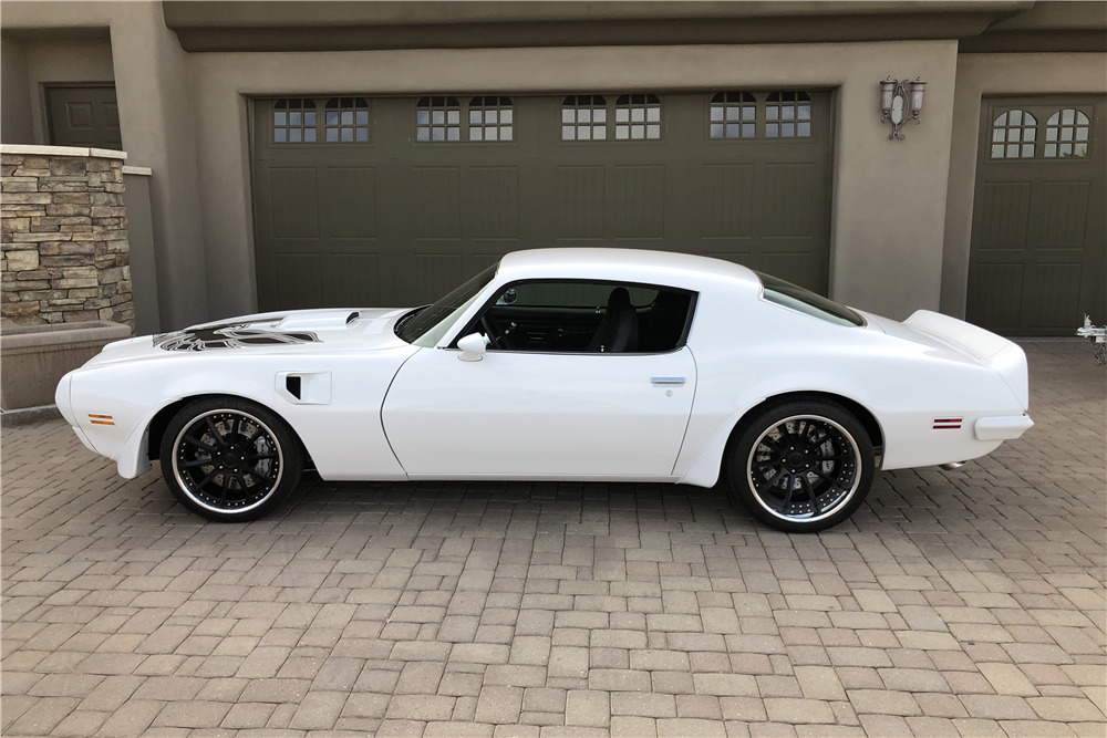 1972 PONTIAC FIREBIRD CUSTOM COUPE - Side Profile - 213090