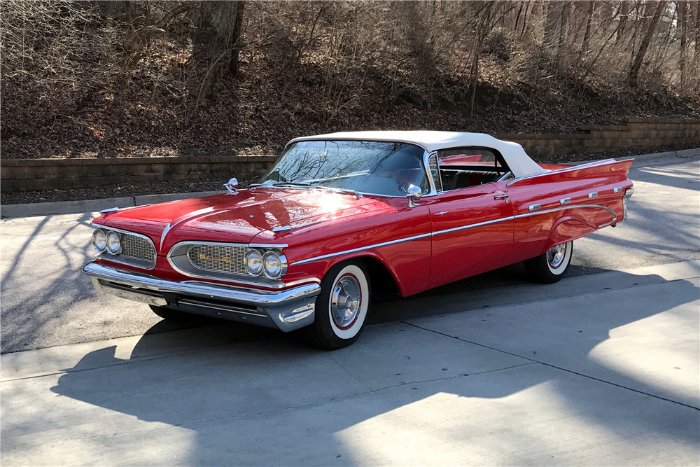 1959 PONTIAC BONNEVILLE CONVERTIBLE - Front 3/4 - 213157