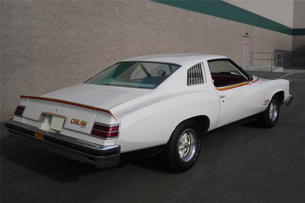 1977 PONTIAC  CAN AM  - Rear 3/4 - 213207