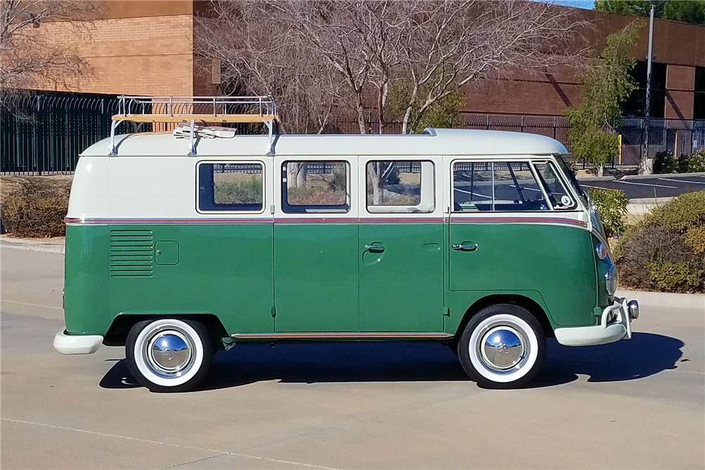 1965 VOLKSWAGEN BUS - Side Profile - 213208