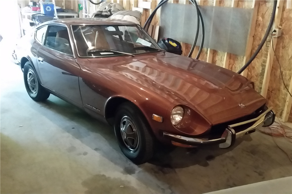 1973 DATSUN 240Z - Front 3/4 - 213213