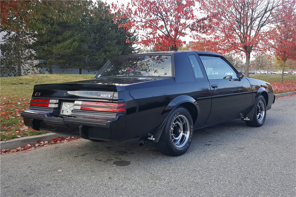 1987 BUICK GRAND NATIONAL - Rear 3/4 - 213247