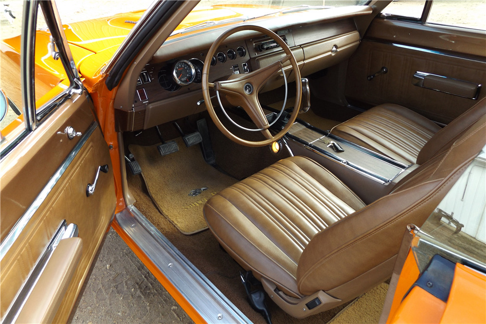 1970 DODGE SUPER BEE - Interior - 213394