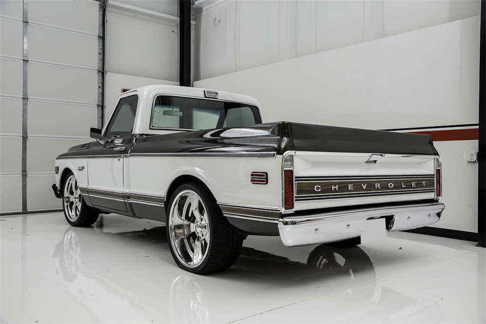 1971 CHEVROLET CHEYENNE SUPER 10 PICKUP - Rear 3/4 - 213402