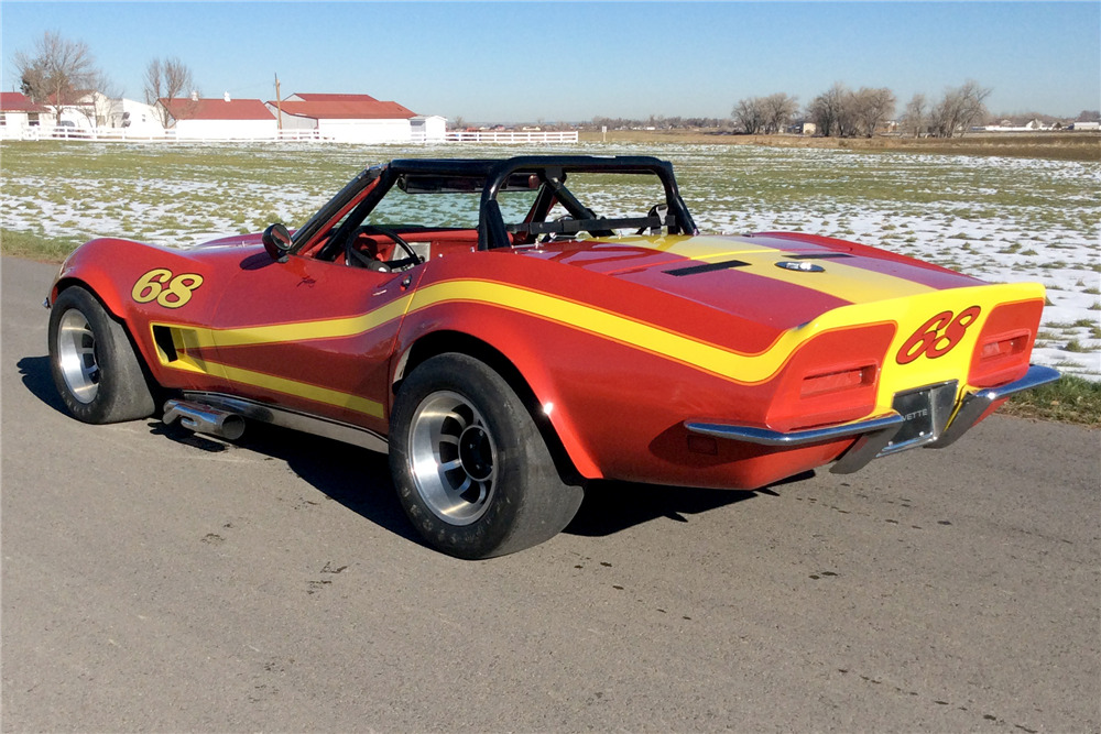 1968 CHEVROLET CORVETTE ROADSTER RACE CAR - Rear 3/4 - 213479