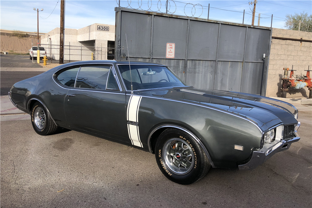 1968 OLDSMOBILE 442 - Front 3/4 - 213508