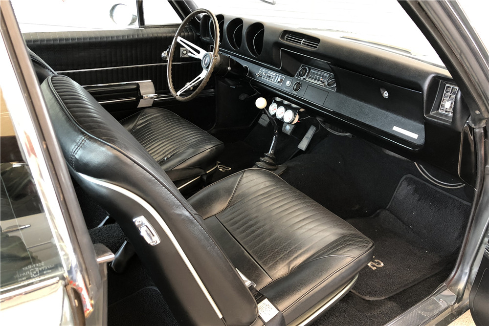 1968 OLDSMOBILE 442 - Interior - 213508