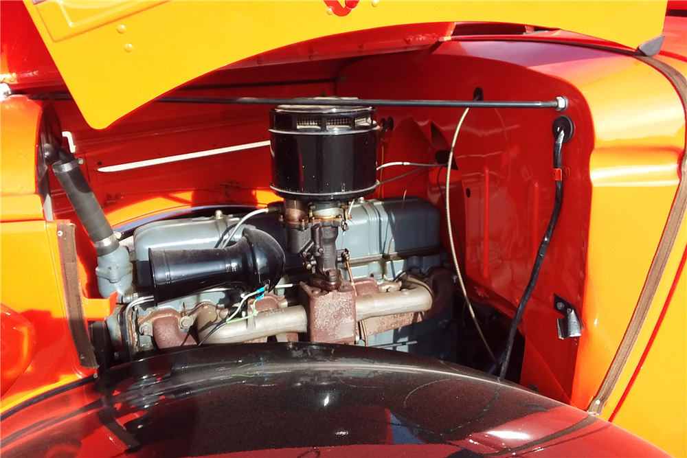 1939 CHEVROLET  TANKER TRUCK - Engine - 213543