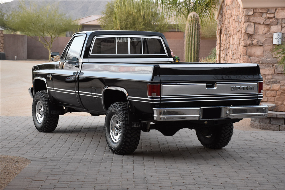 1985 CHEVROLET K20 4X4 PICKUP Rear 3 4 213599