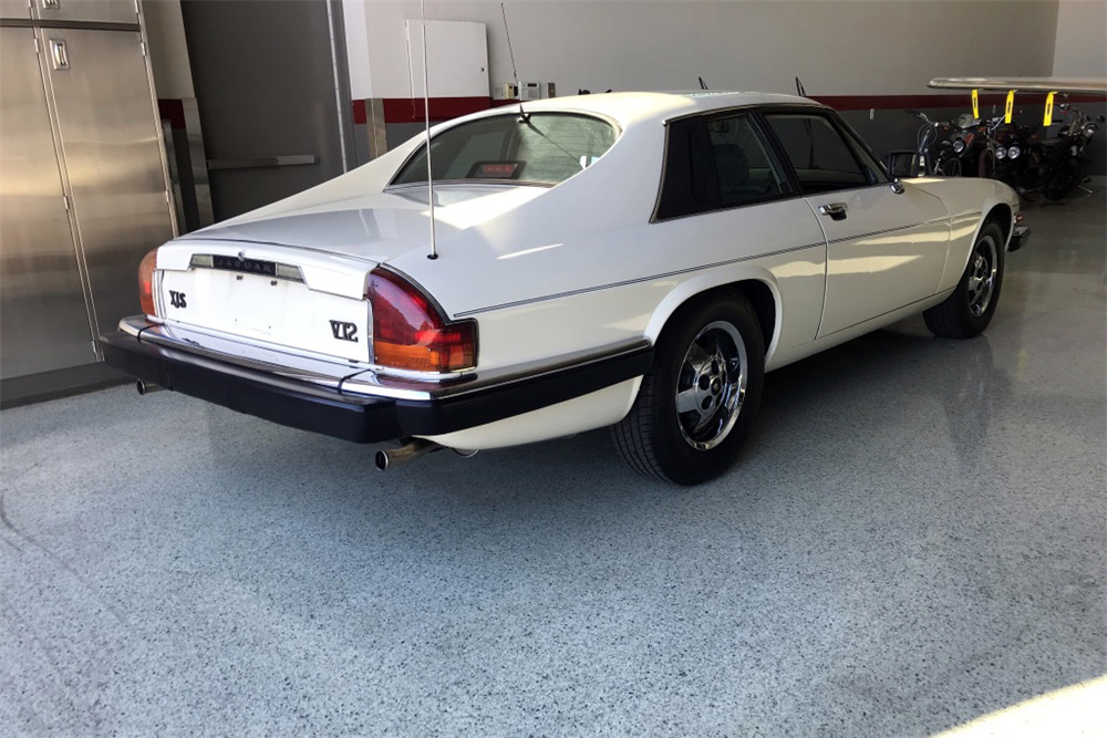 1987 JAGUAR XJS - Rear 3/4 - 213607