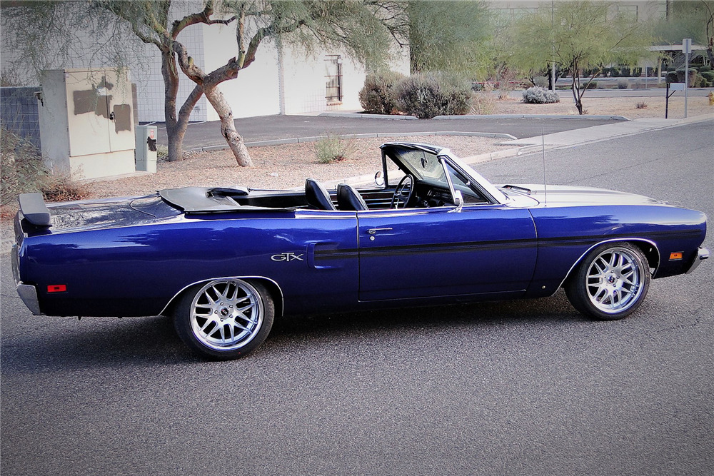 1970 PLYMOUTH SPORT SATELLITE CUSTOM CONVERTIBLE - Rear 3/4 - 213682