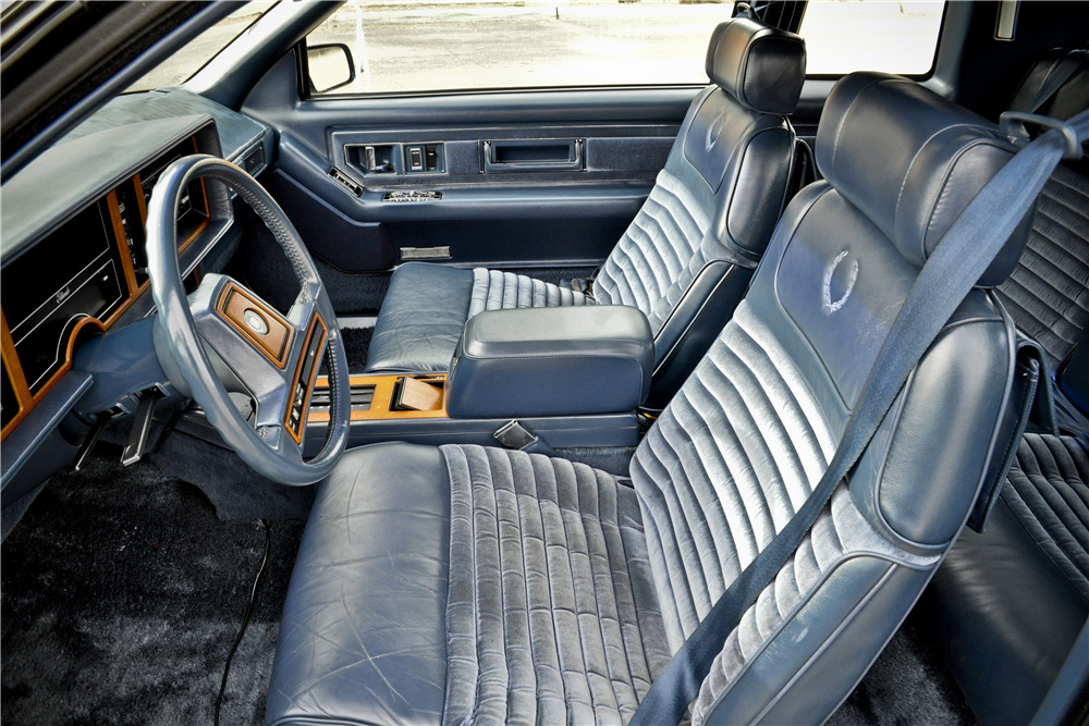 1988 CADILLAC ELDORADO - Interior - 213709