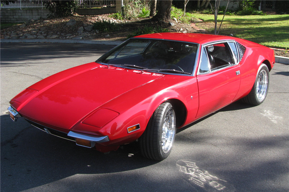 1971 PANTERA DE TOMASO COUPE - Front 3/4 - 213735