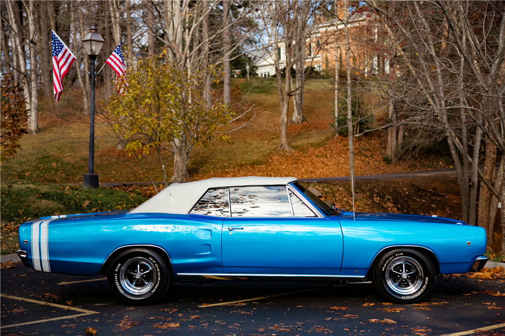 1968 DODGE CORONET CONVERTIBLE - Side Profile - 213736