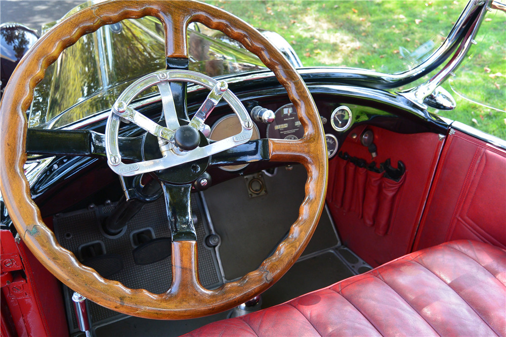 1920 PACKARD TWIN SIX ROADSTER - Interior - 213945