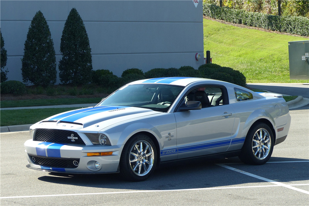 2008 FORD SHELBY GT500 KR - Front 3/4 - 214238