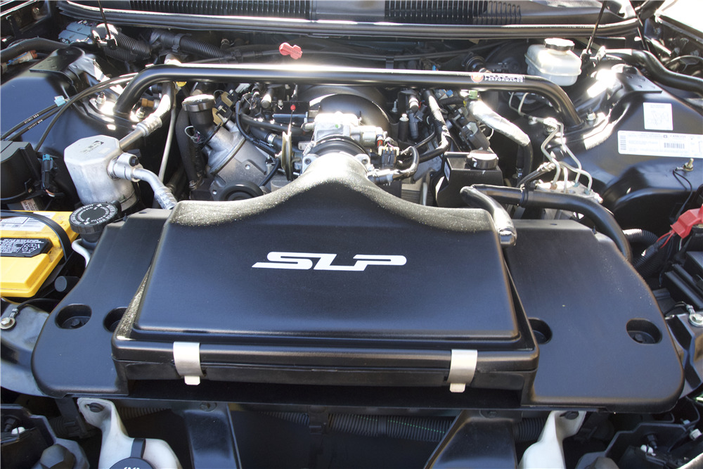 2002 PONTIAC FIREBIRD TRANS AM - Engine - 214312