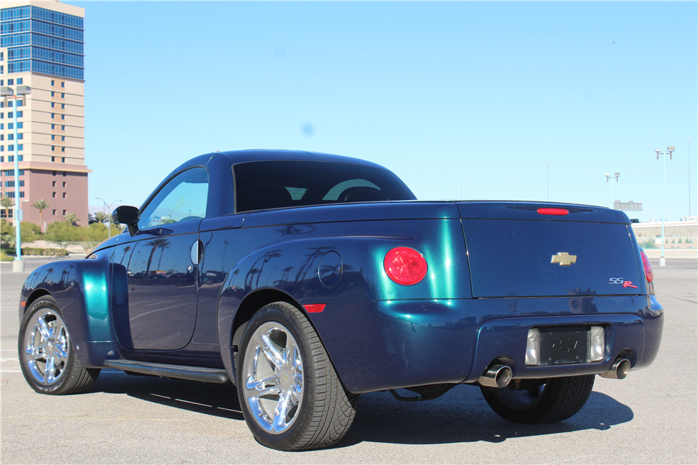 2006 CHEVROLET SSR PICKUP - Rear 3/4 - 214440