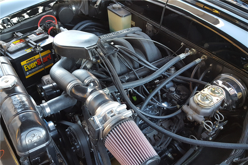 1954 FORD RANCH WAGON CUSTOM  - Engine - 214548