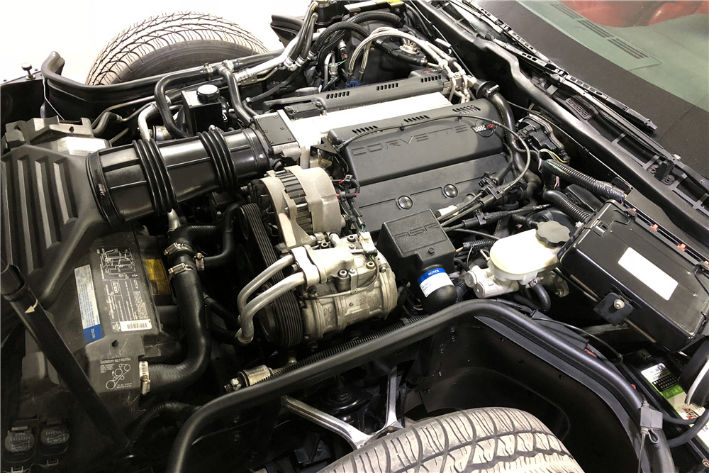 1993 CHEVROLET CORVETTE COUPE - Engine - 214570