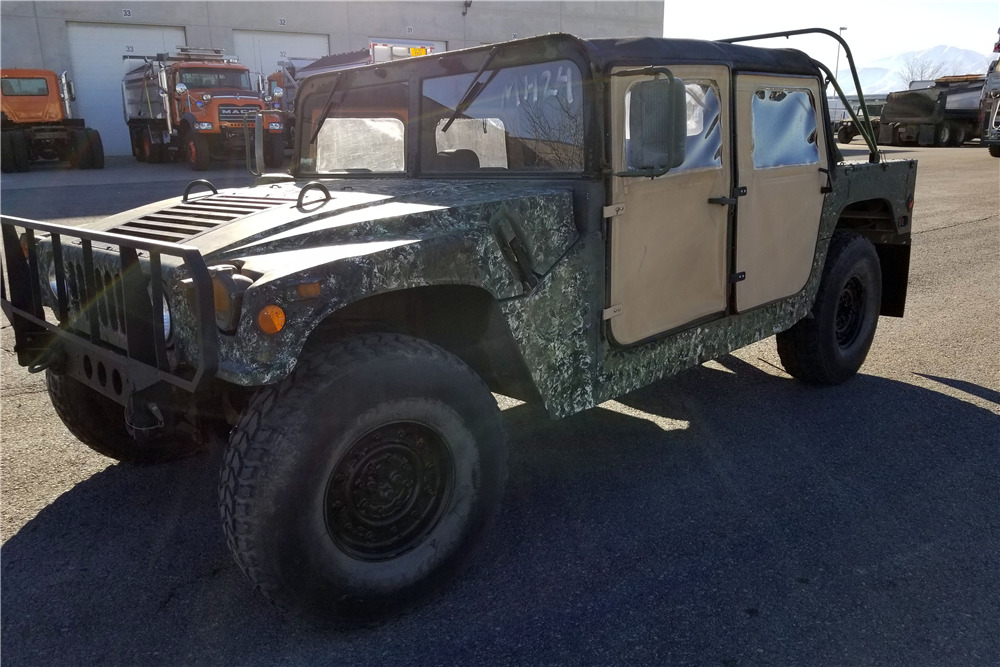 1993 AM GENERAL M998 HUMVEE - Front 3/4 - 214584