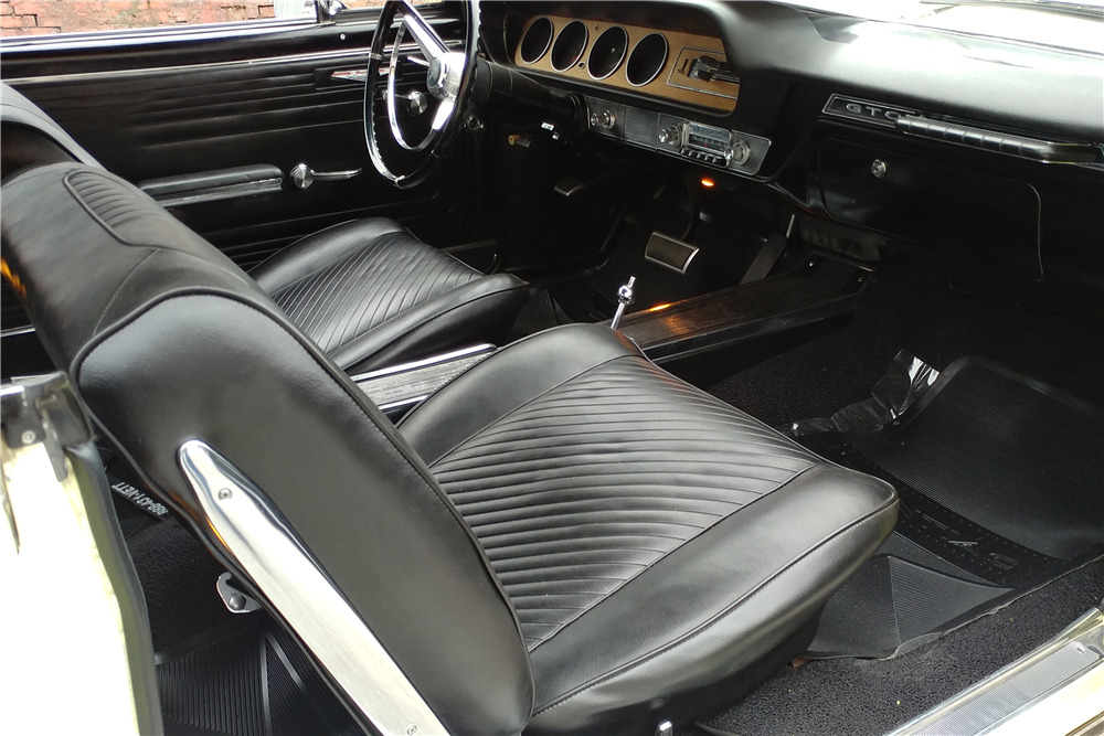 1965 PONTIAC GTO CONVERTIBLE - Interior - 214598