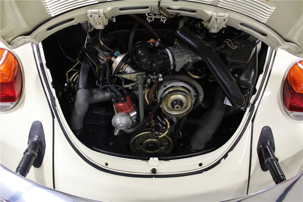 1977 VOLKSWAGEN SUPER BEETLE CONVERTIBLE - Engine - 214619