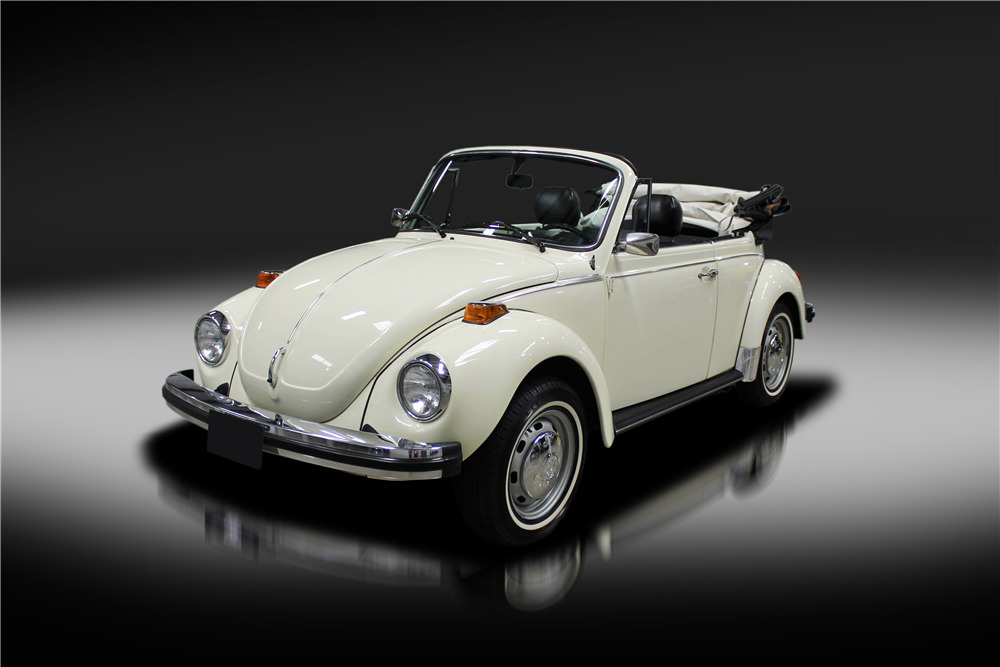 1977 VOLKSWAGEN SUPER BEETLE CONVERTIBLE - Front 3/4 - 214619