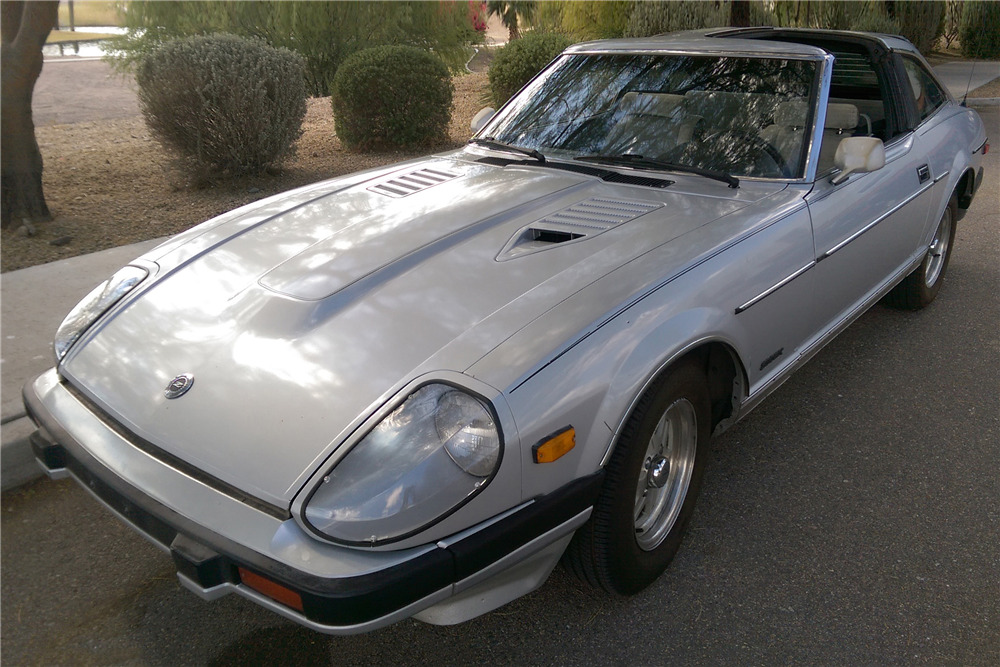 1983 DATSUN 280ZX - Front 3/4 - 214659