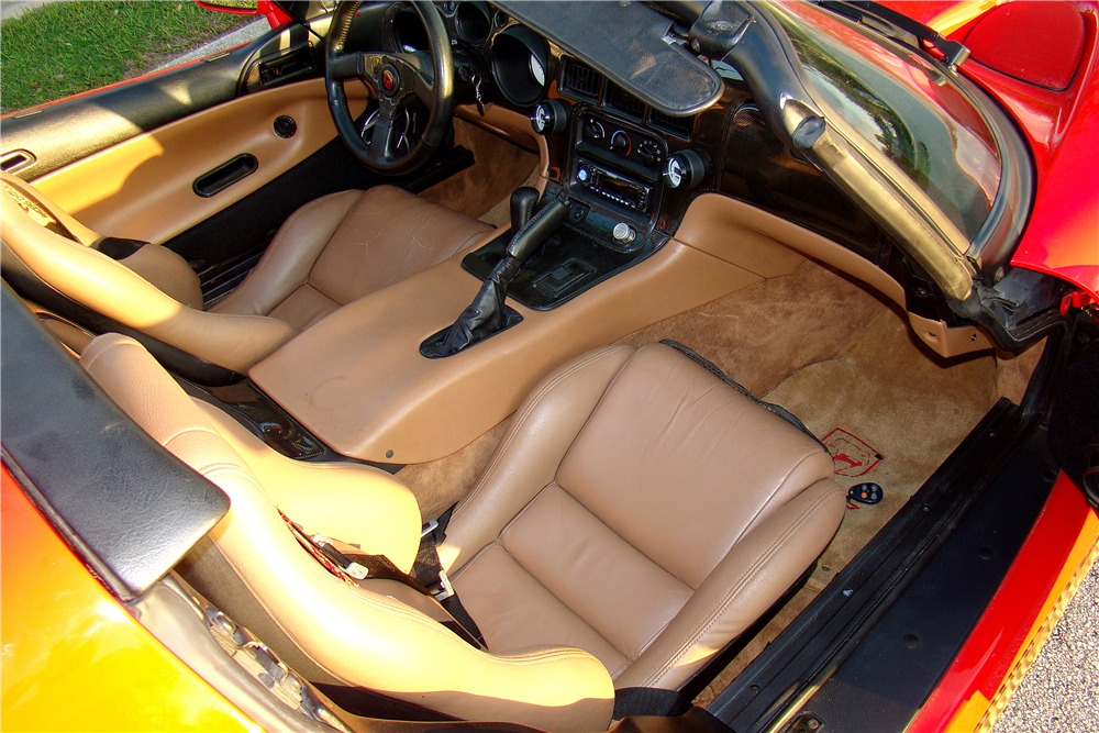 1995 DODGE VIPER RT/10 CUSTOM ROADSTER - Interior - 214706