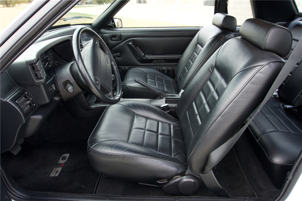 1990 Ford Mustang