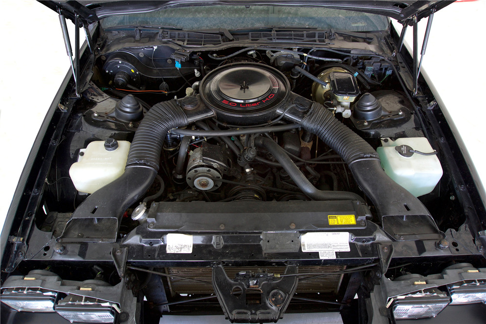 1984 CHEVROLET CAMARO Z/28 - Engine - 214746