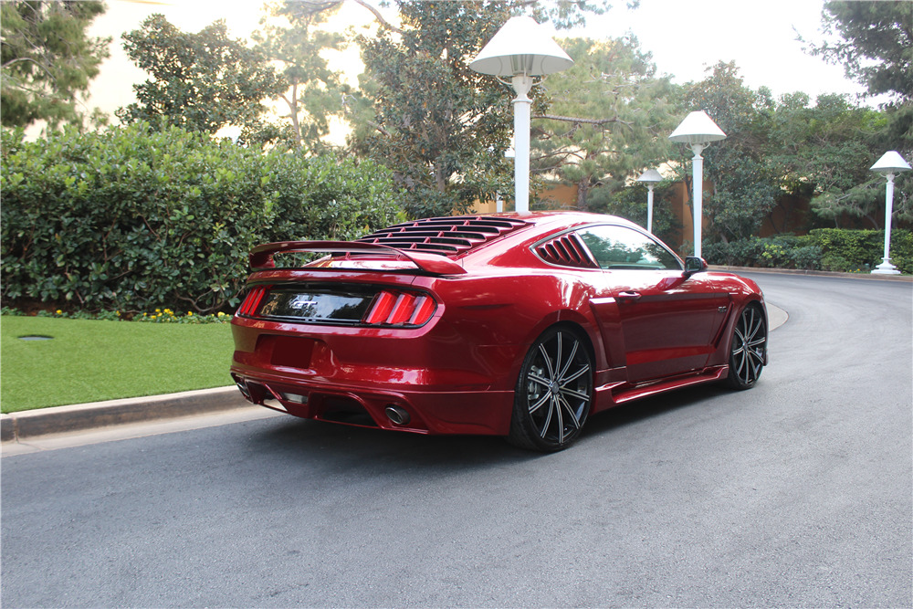17 Ford Mustang Gt Custom Fastback