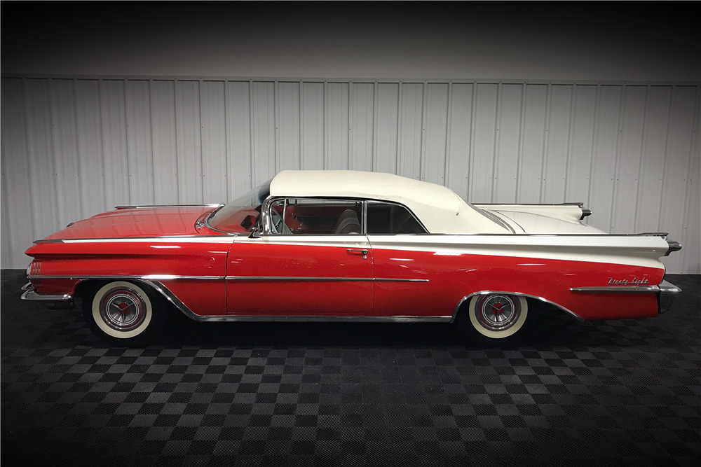 1959 OLDSMOBILE 98 CONVERTIBLE - Side Profile - 215034