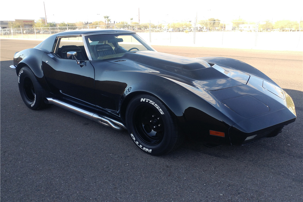1973 CHEVROLET CORVETTE CUSTOM COUPE - Front 3/4 - 215106