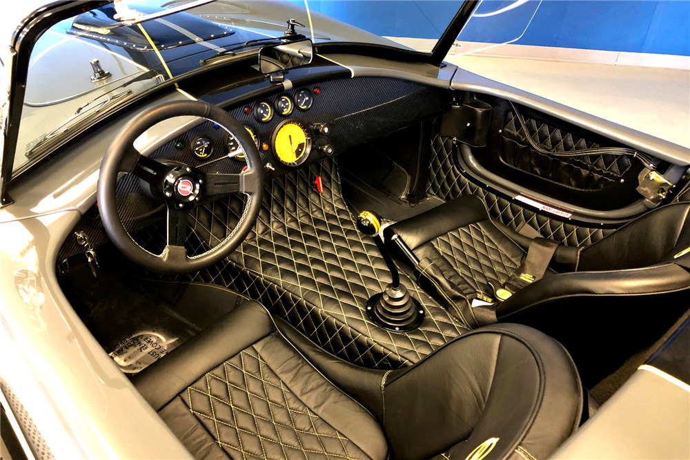 1965 COBRA  BACKDRAFT ROADSTER - Interior - 215160
