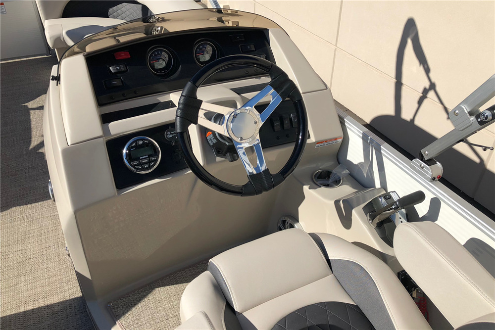 2018 BENNINGTON 23SSBXP PONTOON BOAT - Interior - 215293