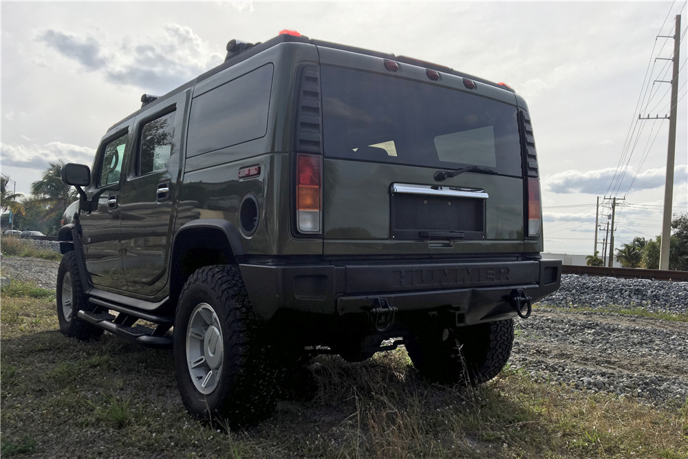 2004 HUMMER H2 - Rear 3/4 - 215396