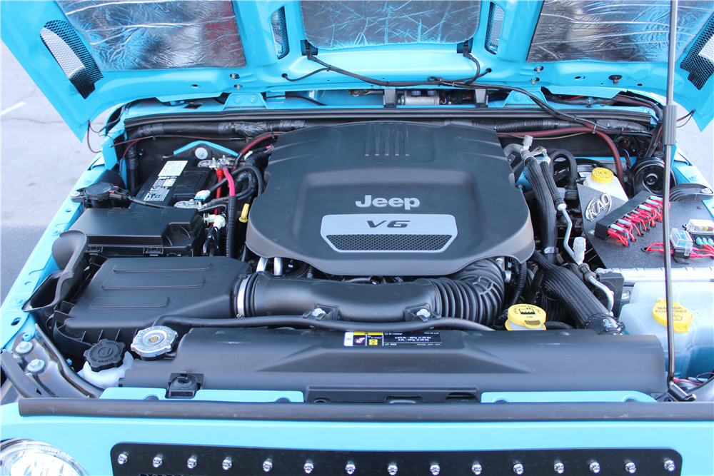 2017 JEEP WRANGLER UNLIMITED CUSTOM 4X4 - Engine - 215853