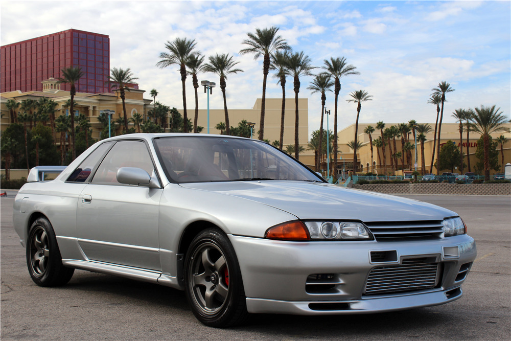 1991 NISSAN SKYLINE - Front 3/4 - 215871