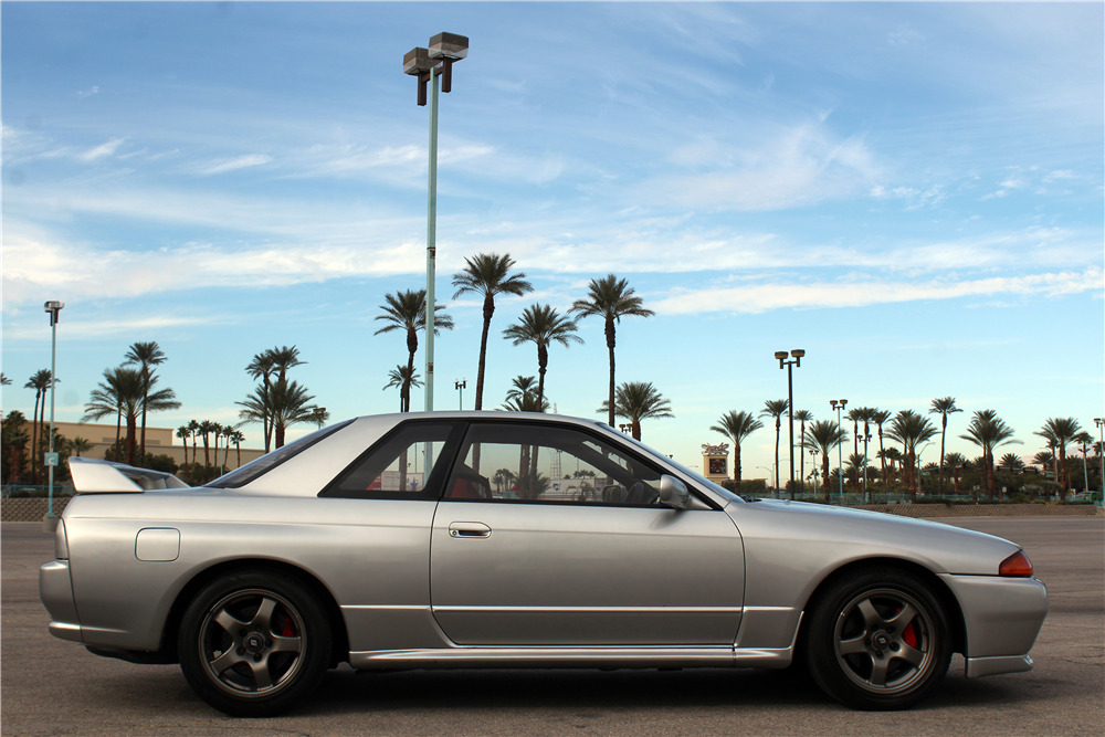 1991 NISSAN SKYLINE - Side Profile - 215871
