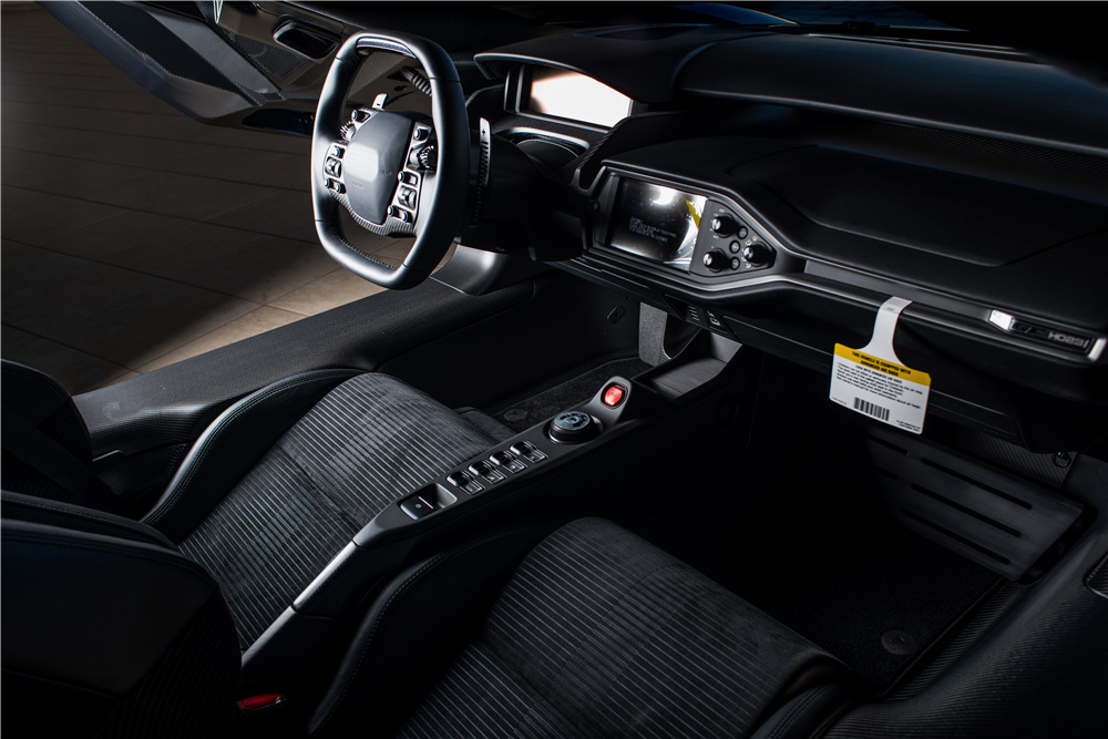 2017 FORD GT - Interior - 215876