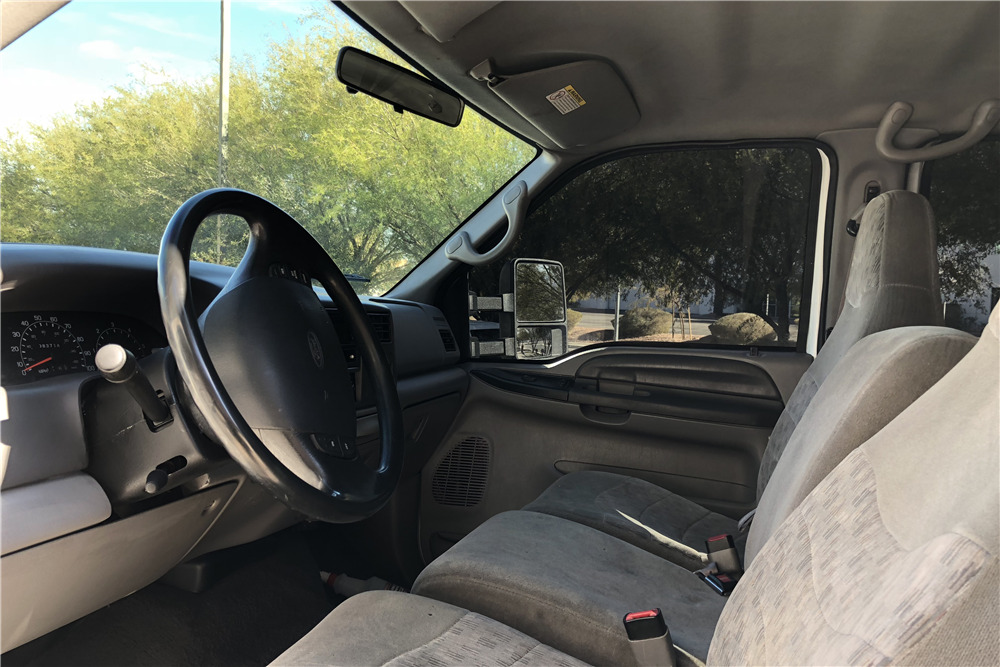 2000 FORD F-250 CUSTOM PICKUP - Interior - 215975