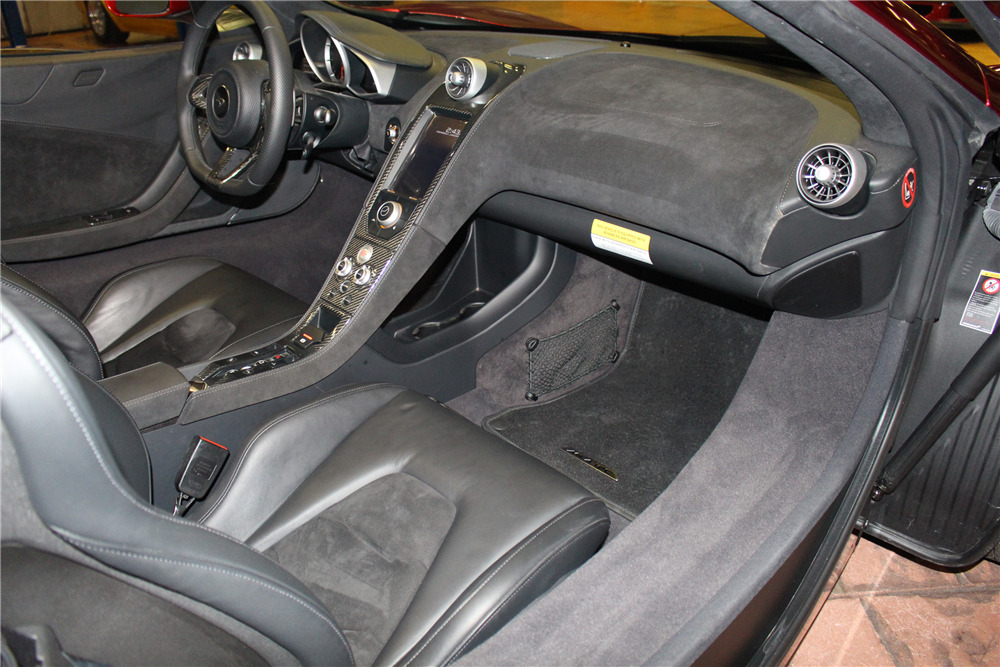 2013 MCLAREN MP4-12C CONVERTIBLE - Interior - 217576