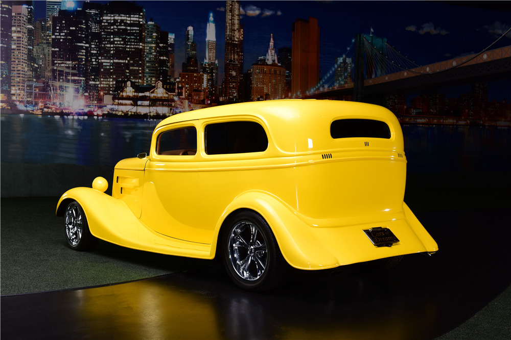 1933 FORD CUSTOM COUPE217664