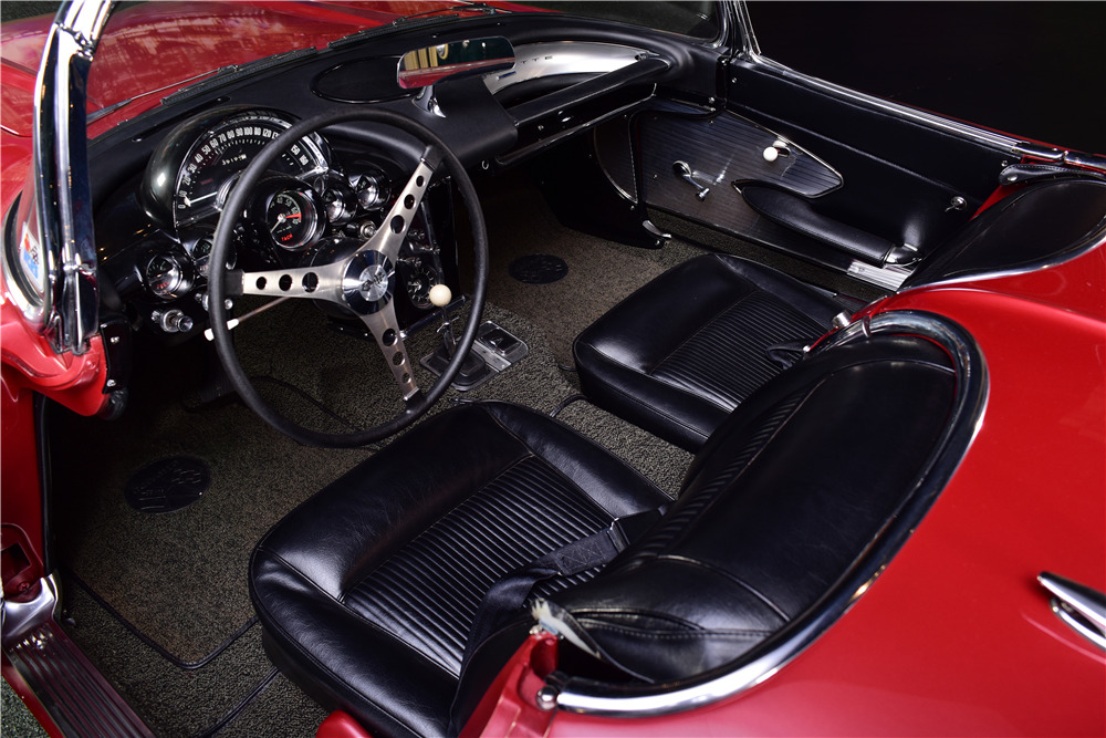 1961 CHEVROLET CORVETTE 283/270 CONVERTIBLE - Interior - 217681